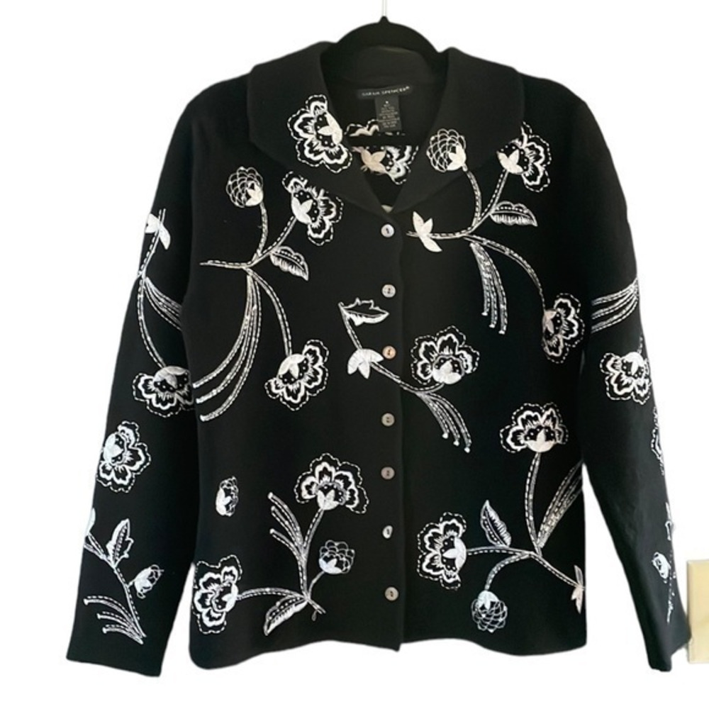 Sarah Spencer 100% Wool Floral Embellished Blach Cardigan Size Medium (M)‎
